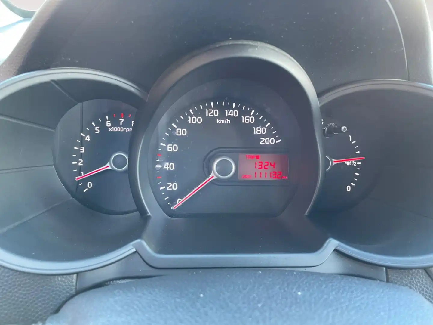 car-image