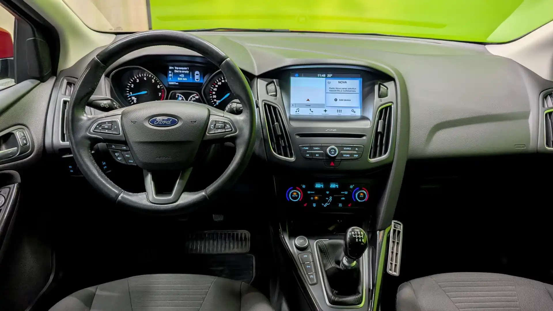 car-image