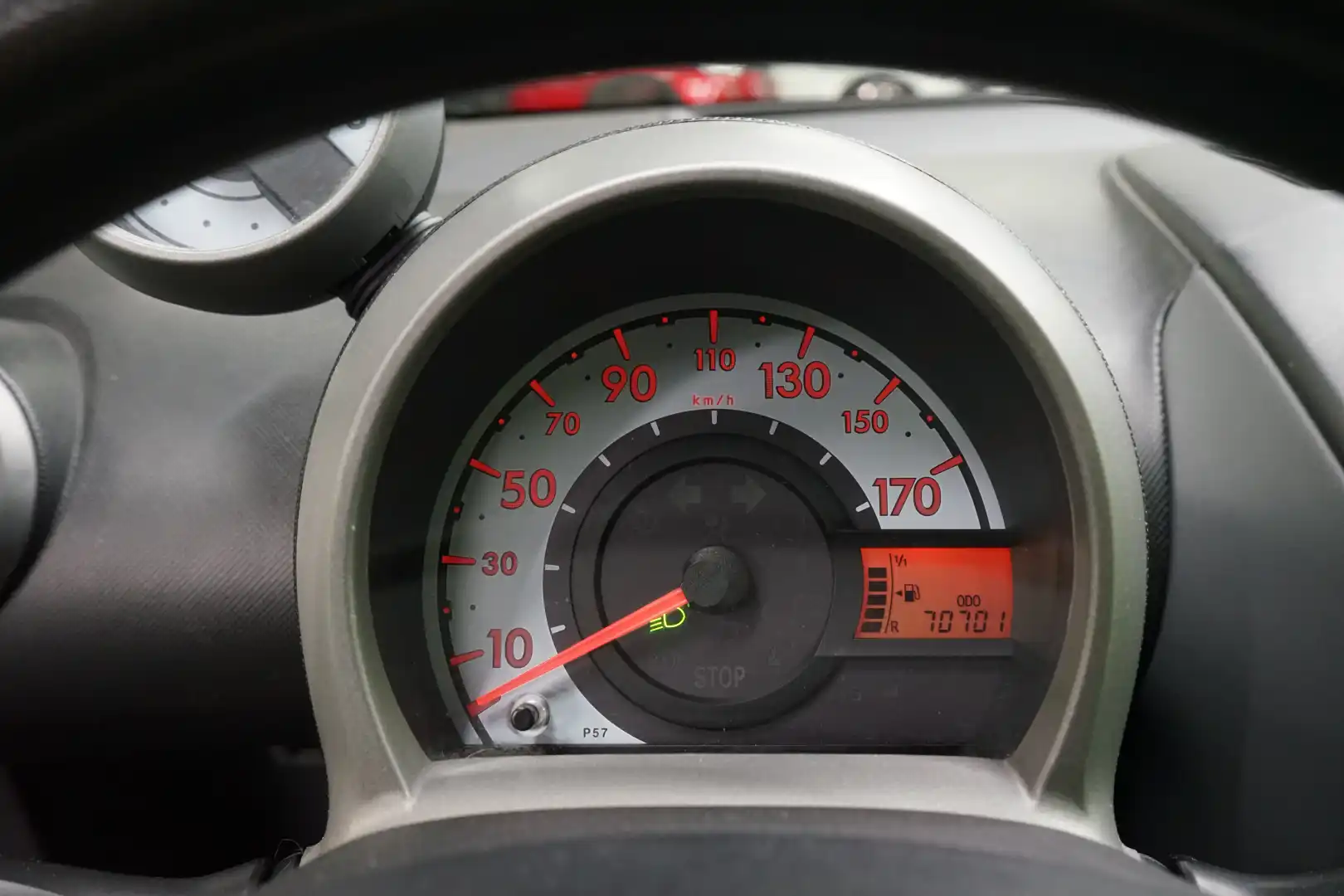 car-image