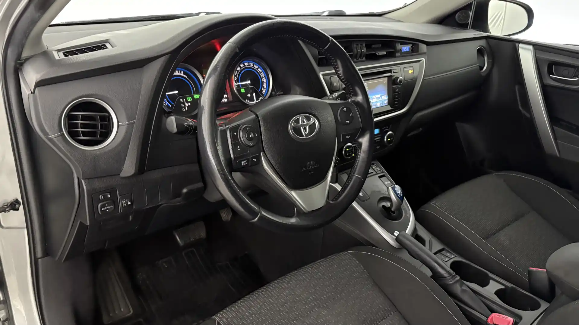 car-image