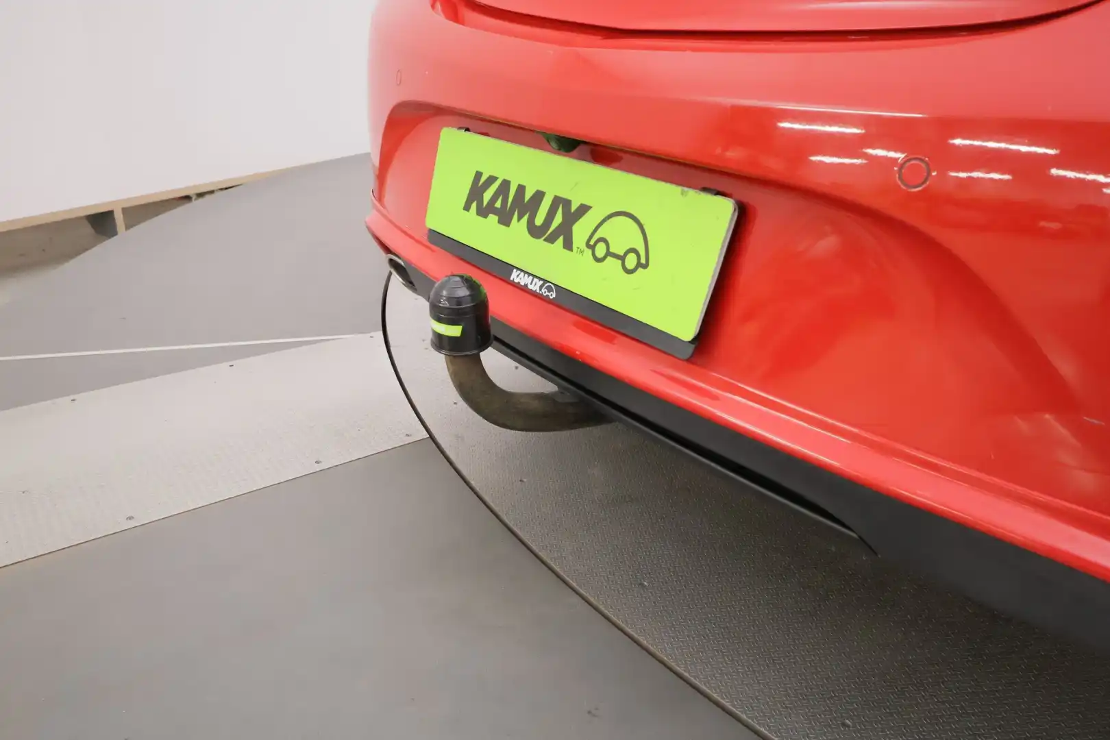 car-image