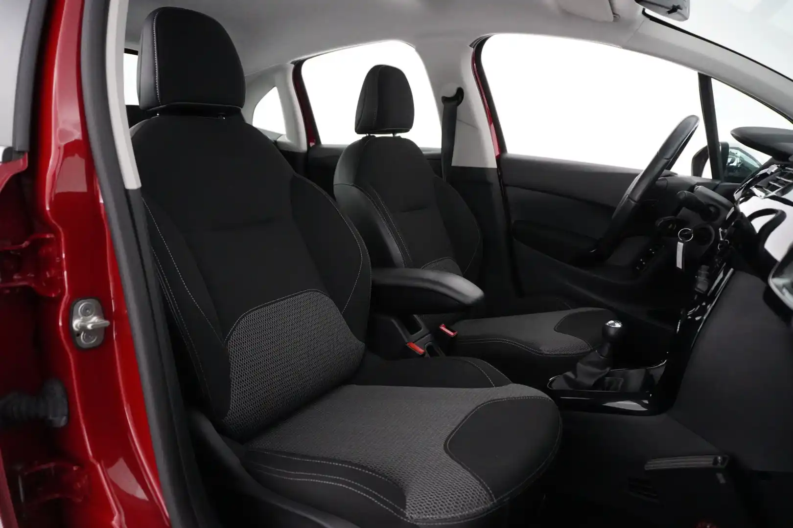 car-image