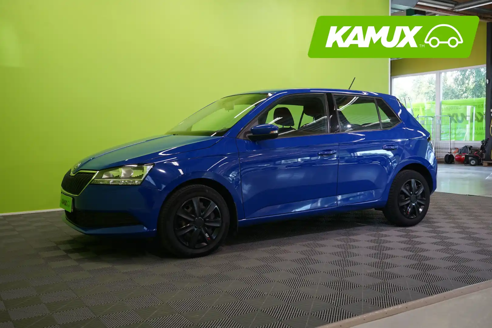 car-image