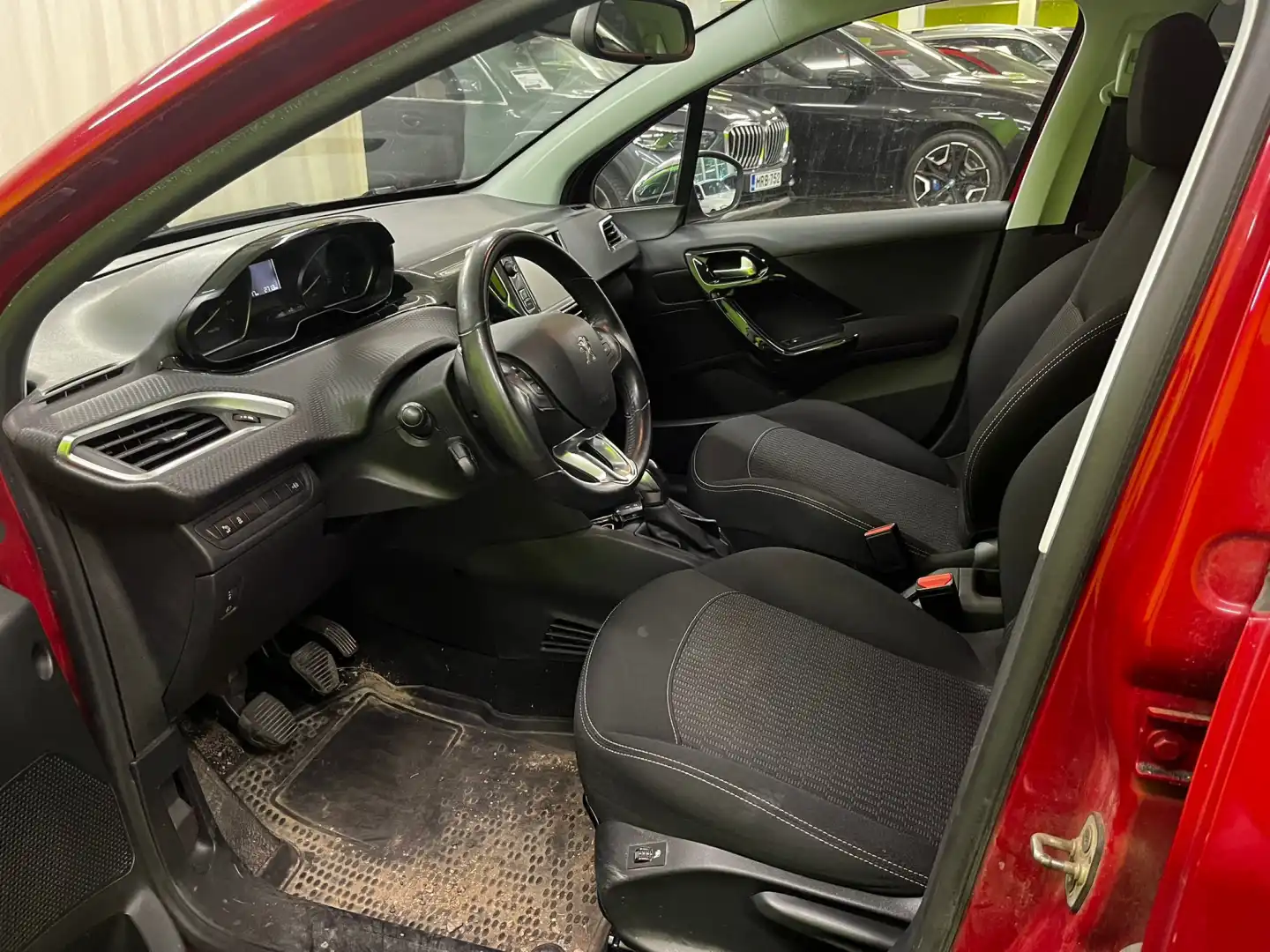 car-image