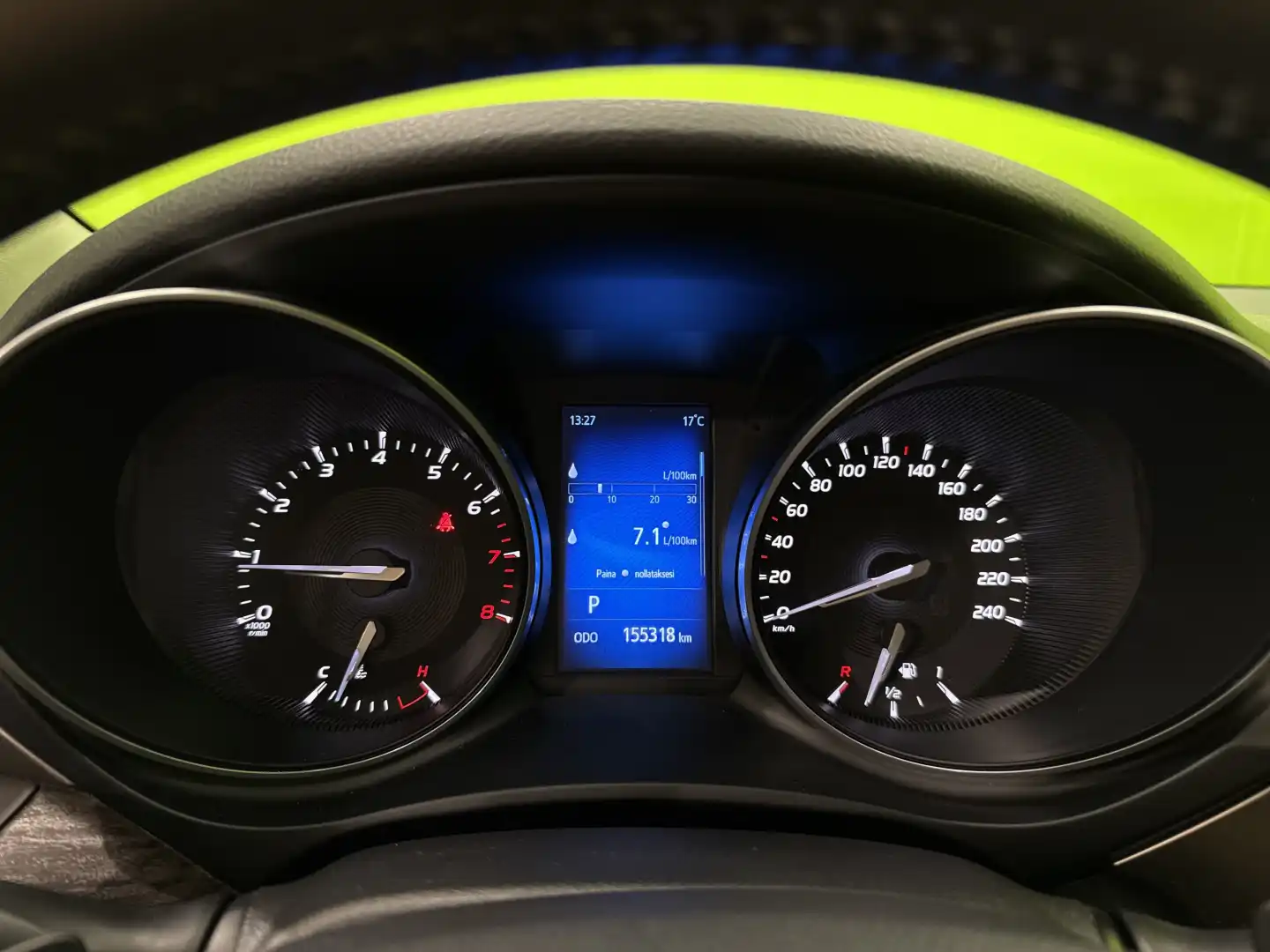 car-image
