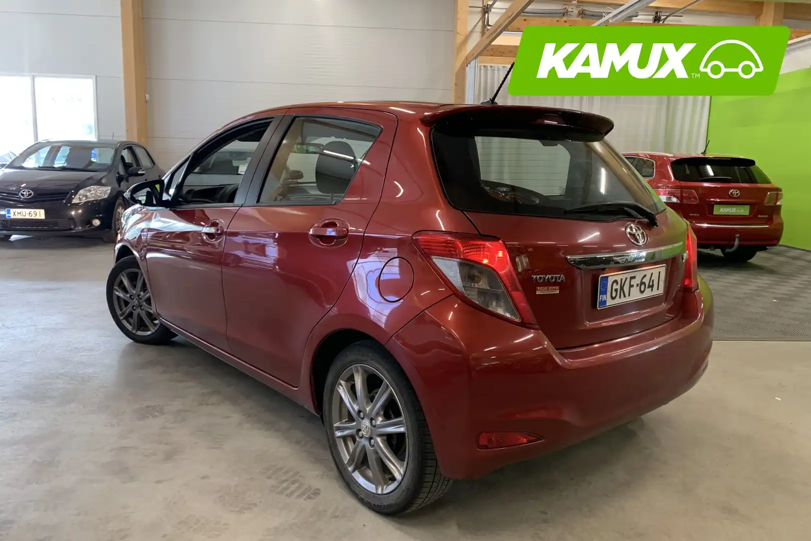 car-image