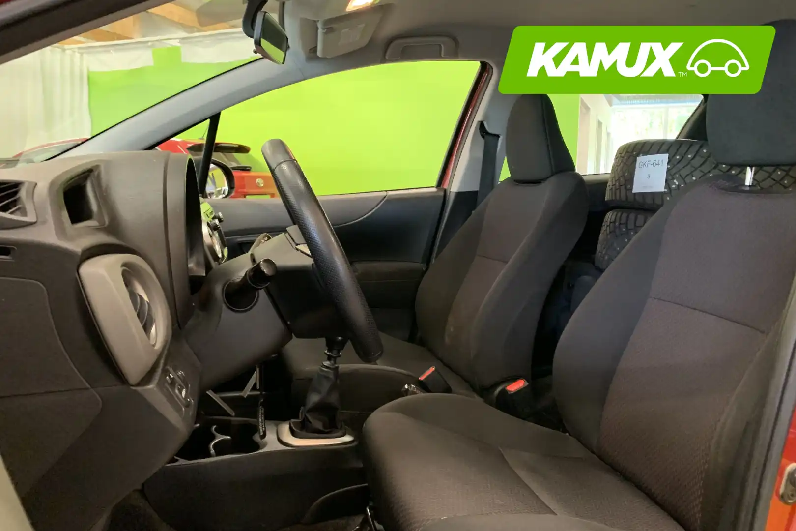 car-image