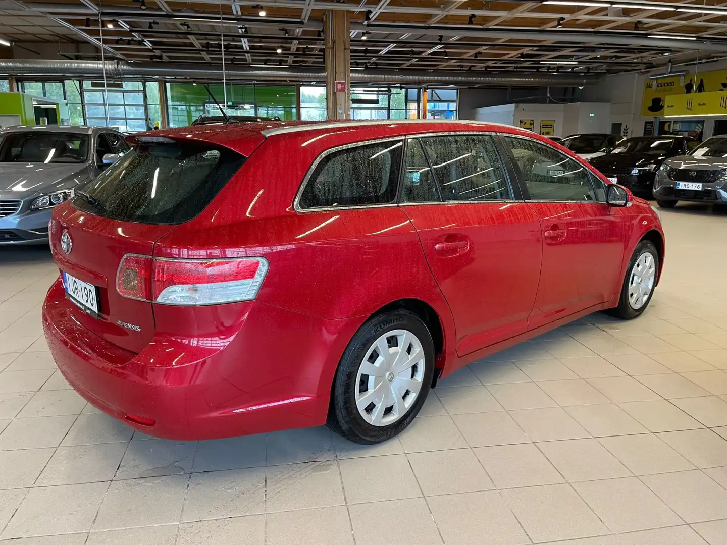 car-image