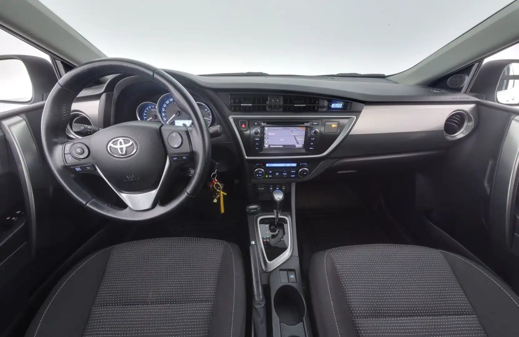 car-image