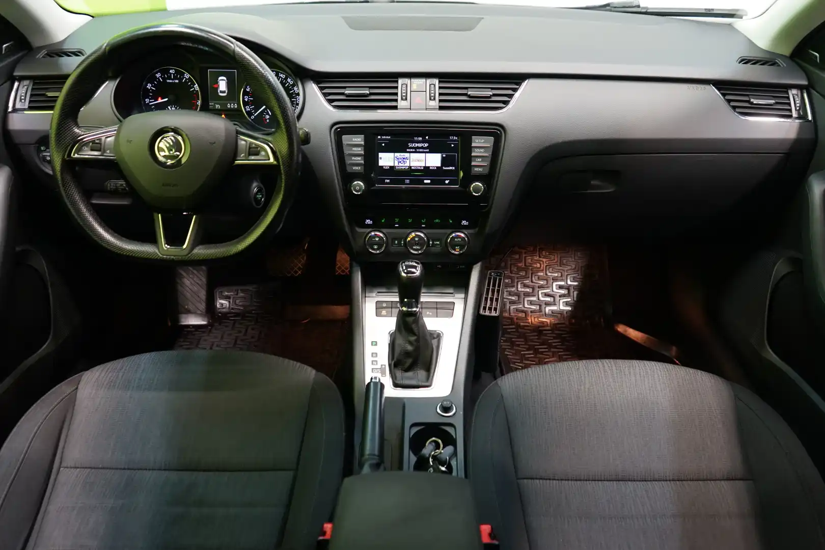 car-image