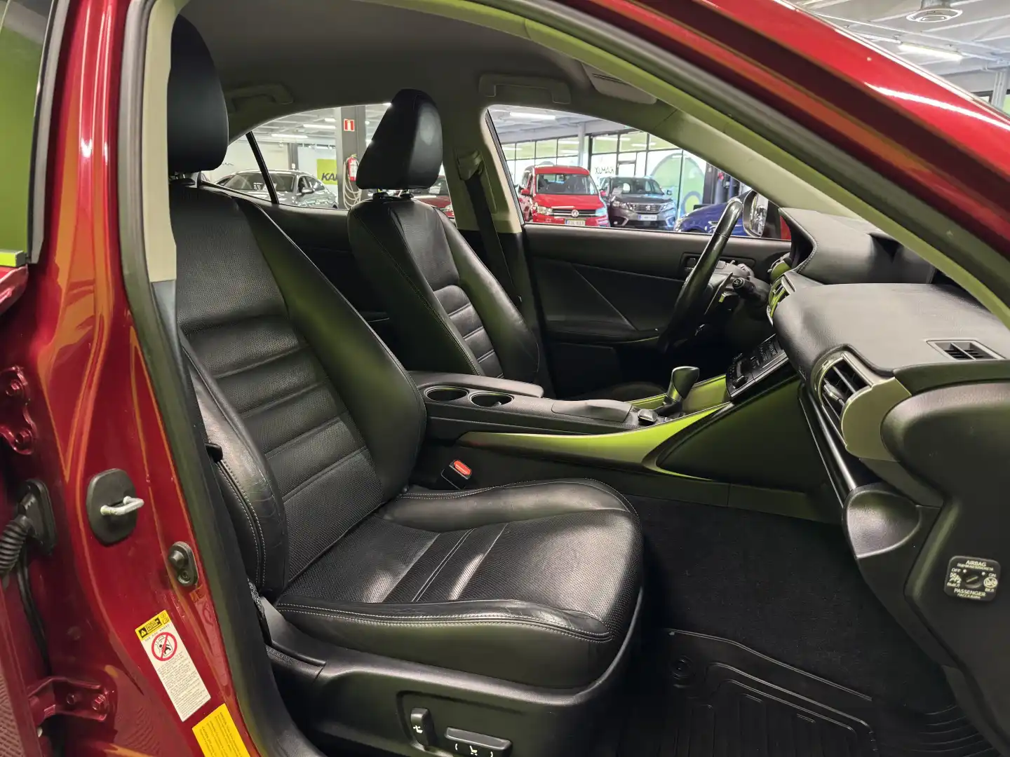 car-image