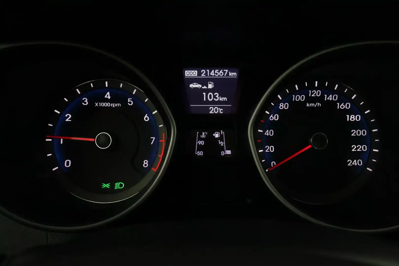 car-image