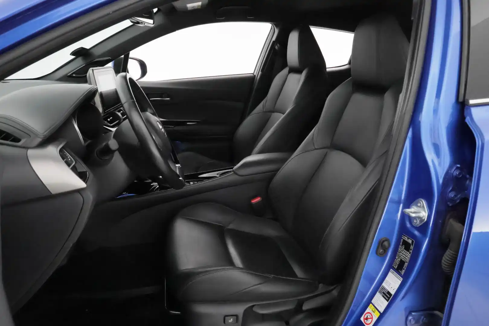 car-image