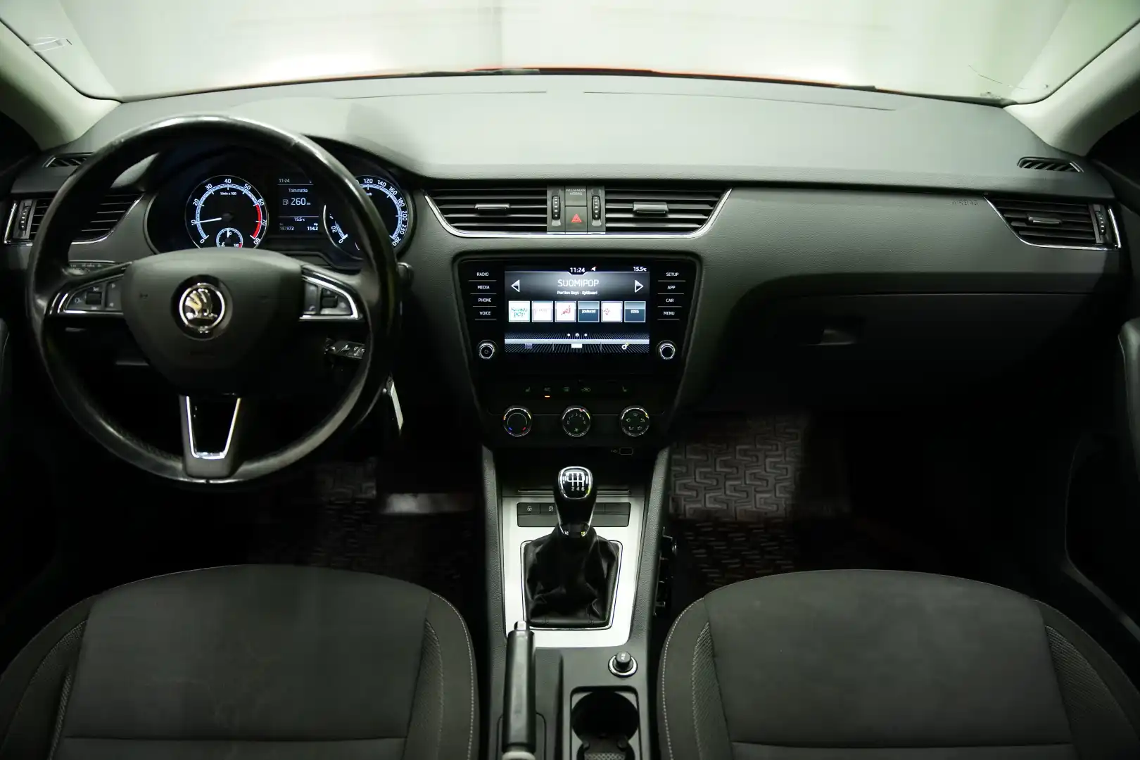 car-image