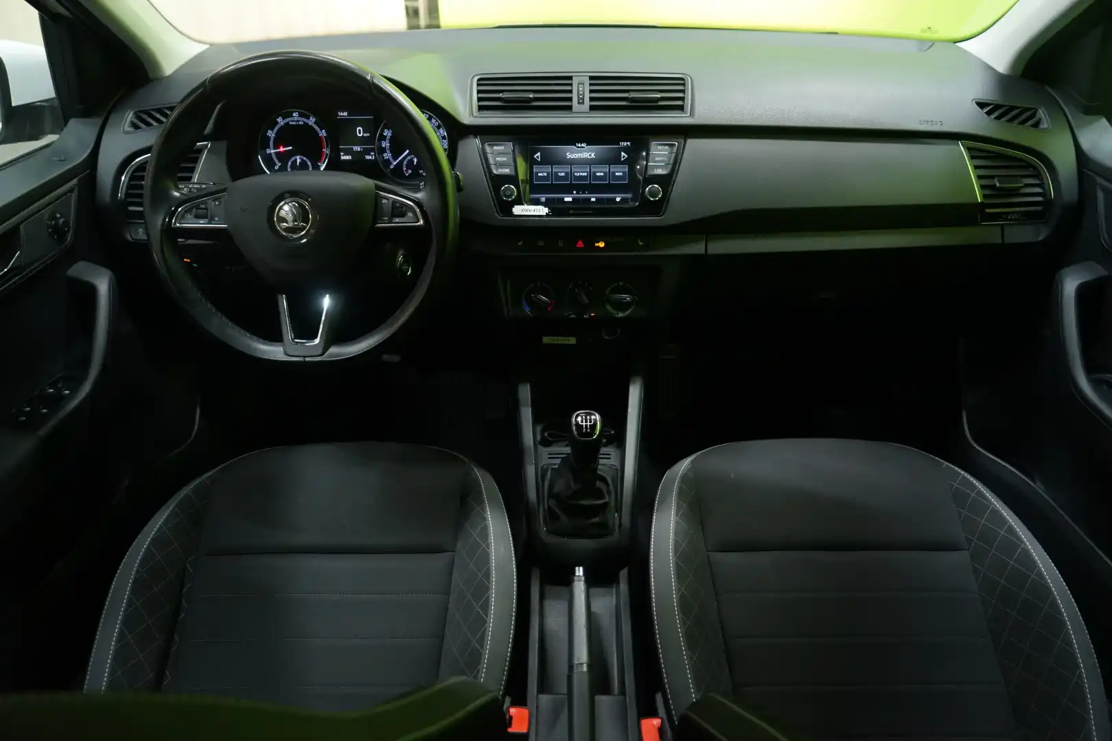 car-image