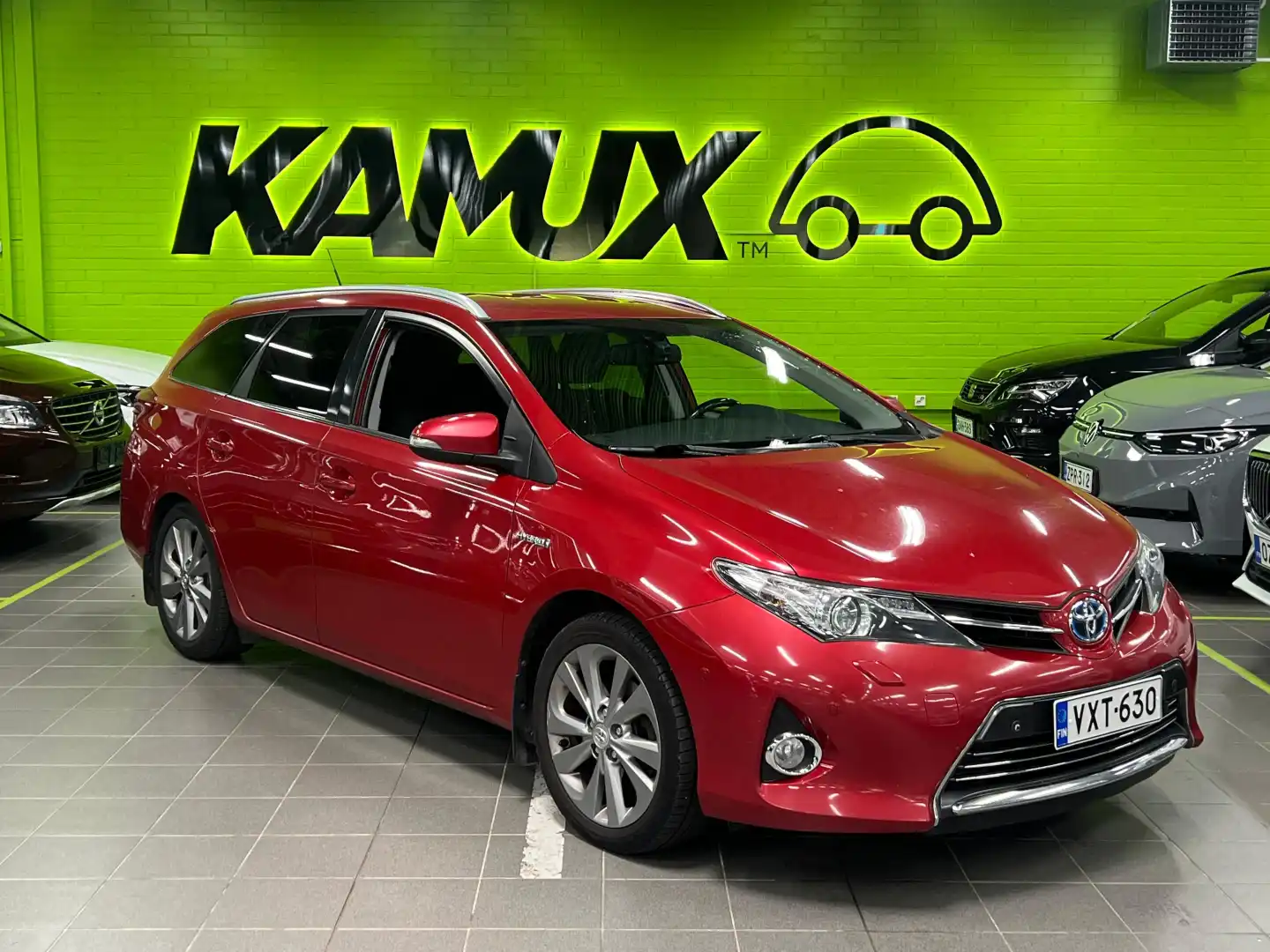 car-image