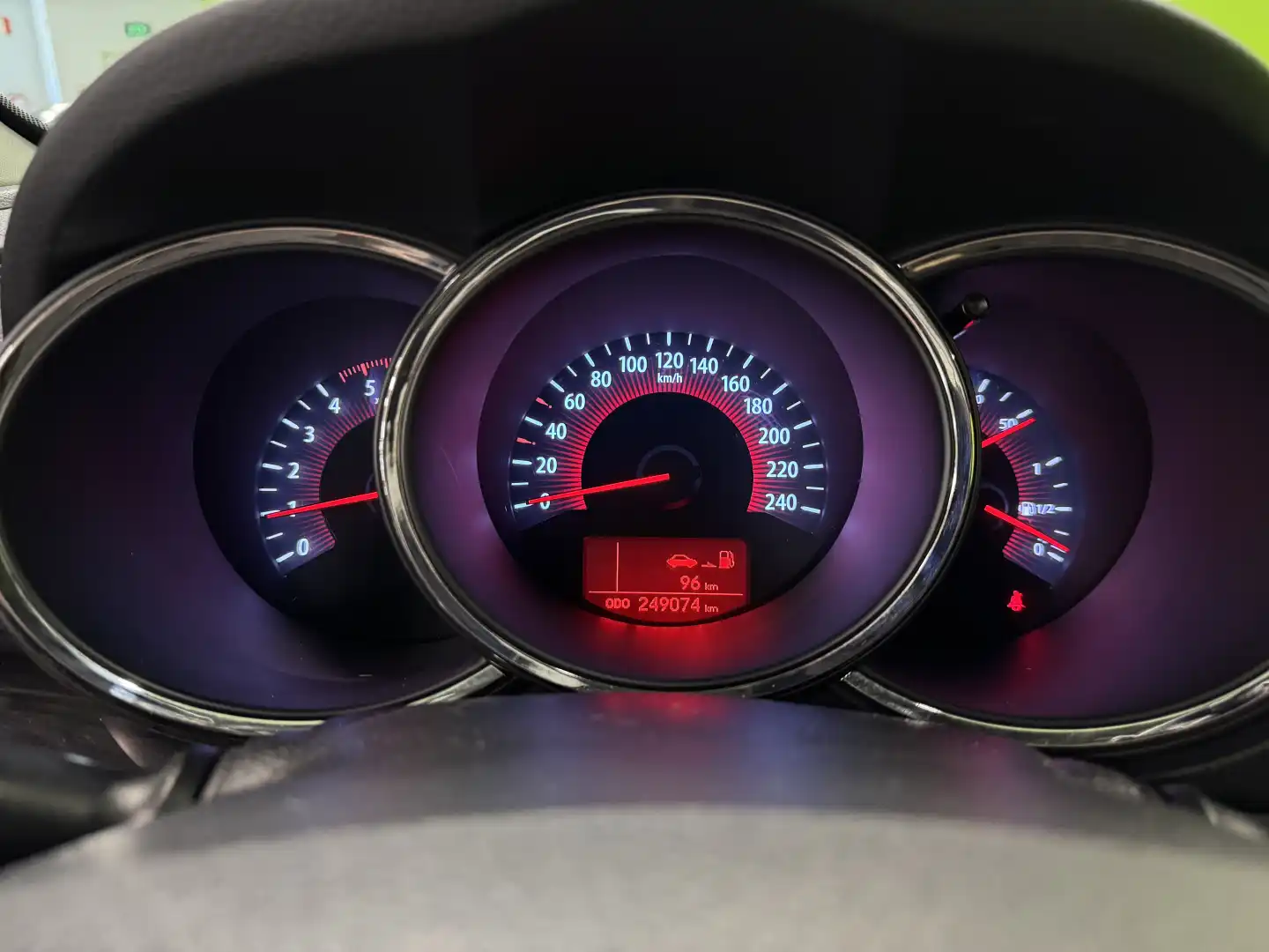 car-image