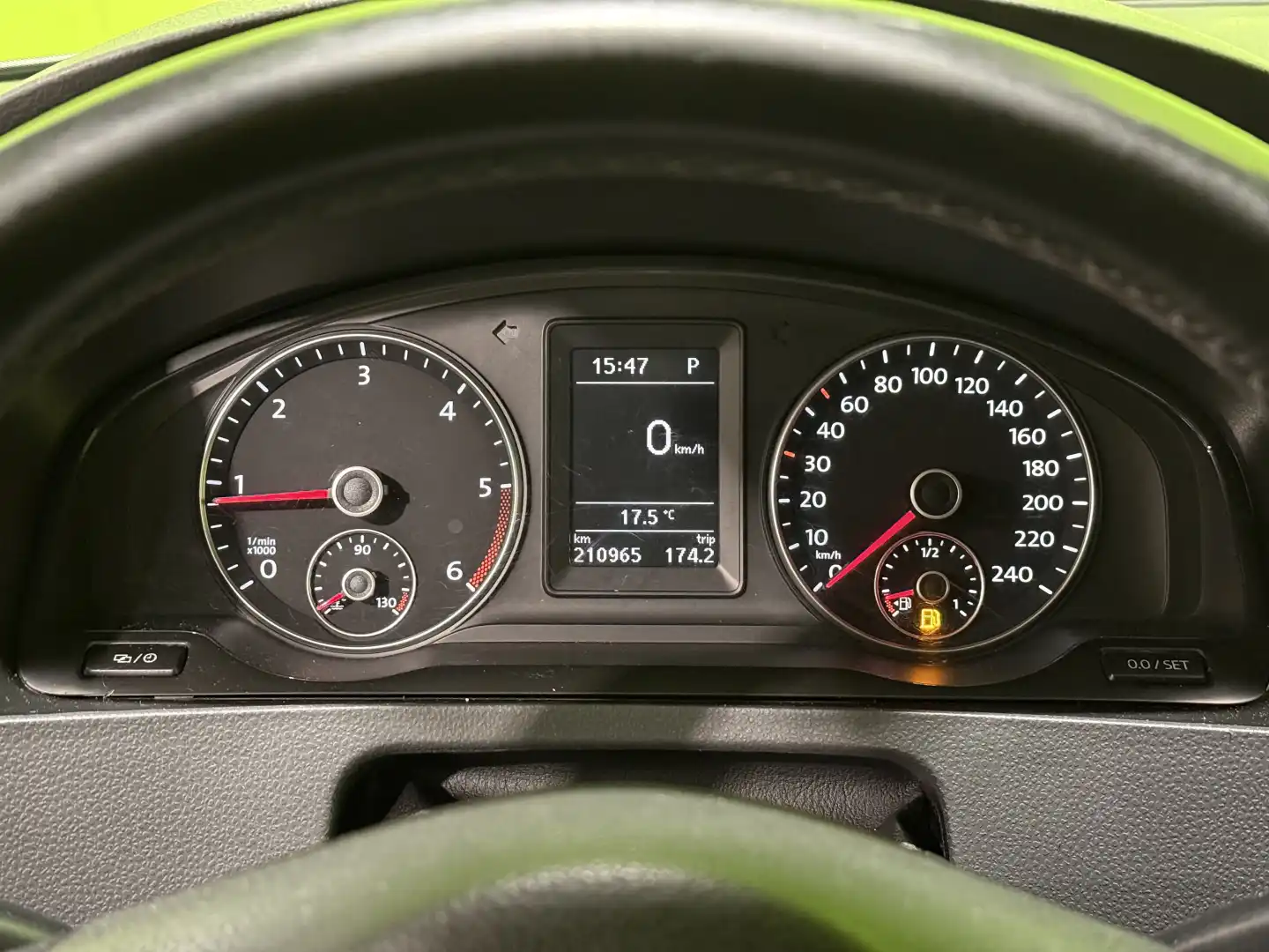 car-image