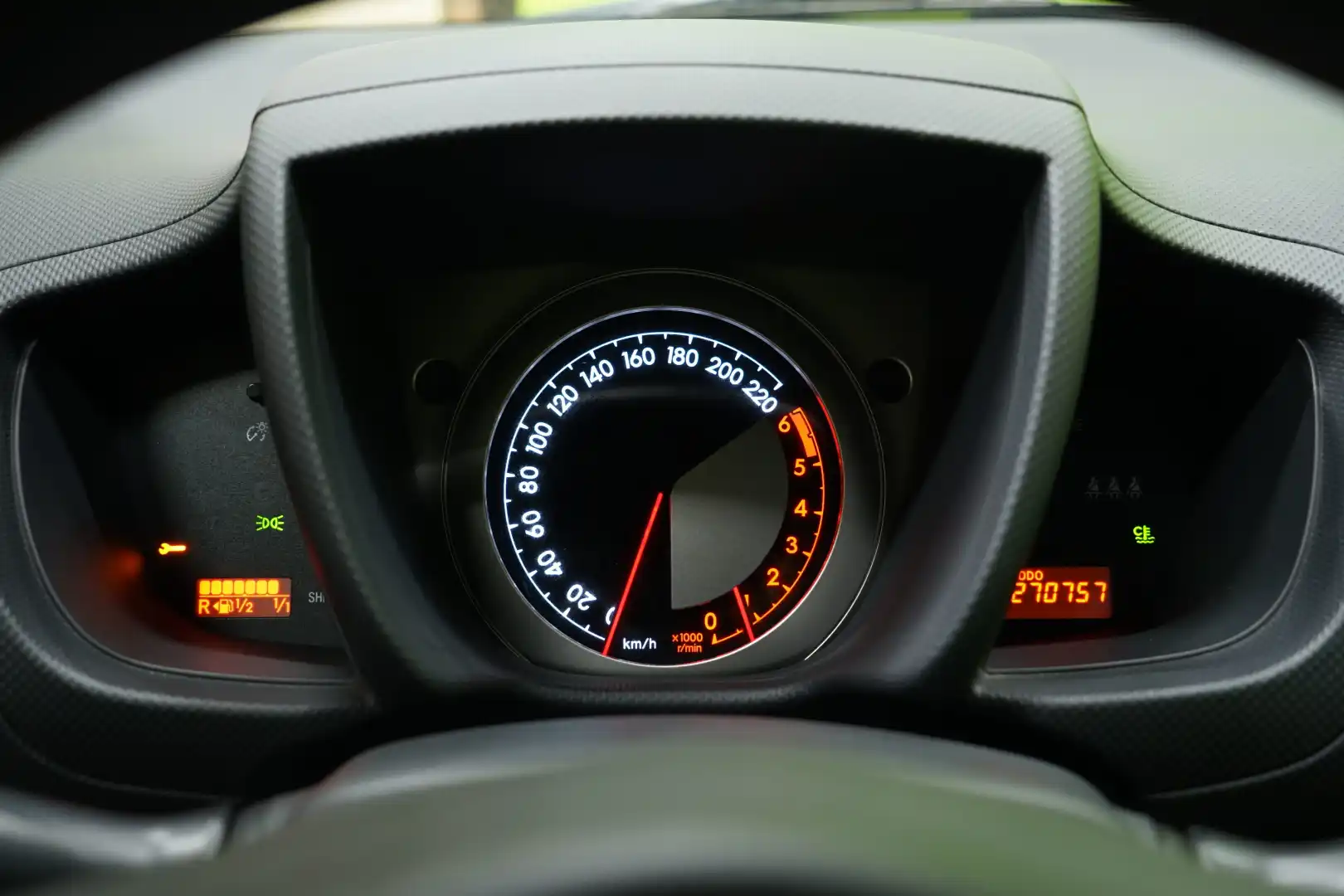 car-image