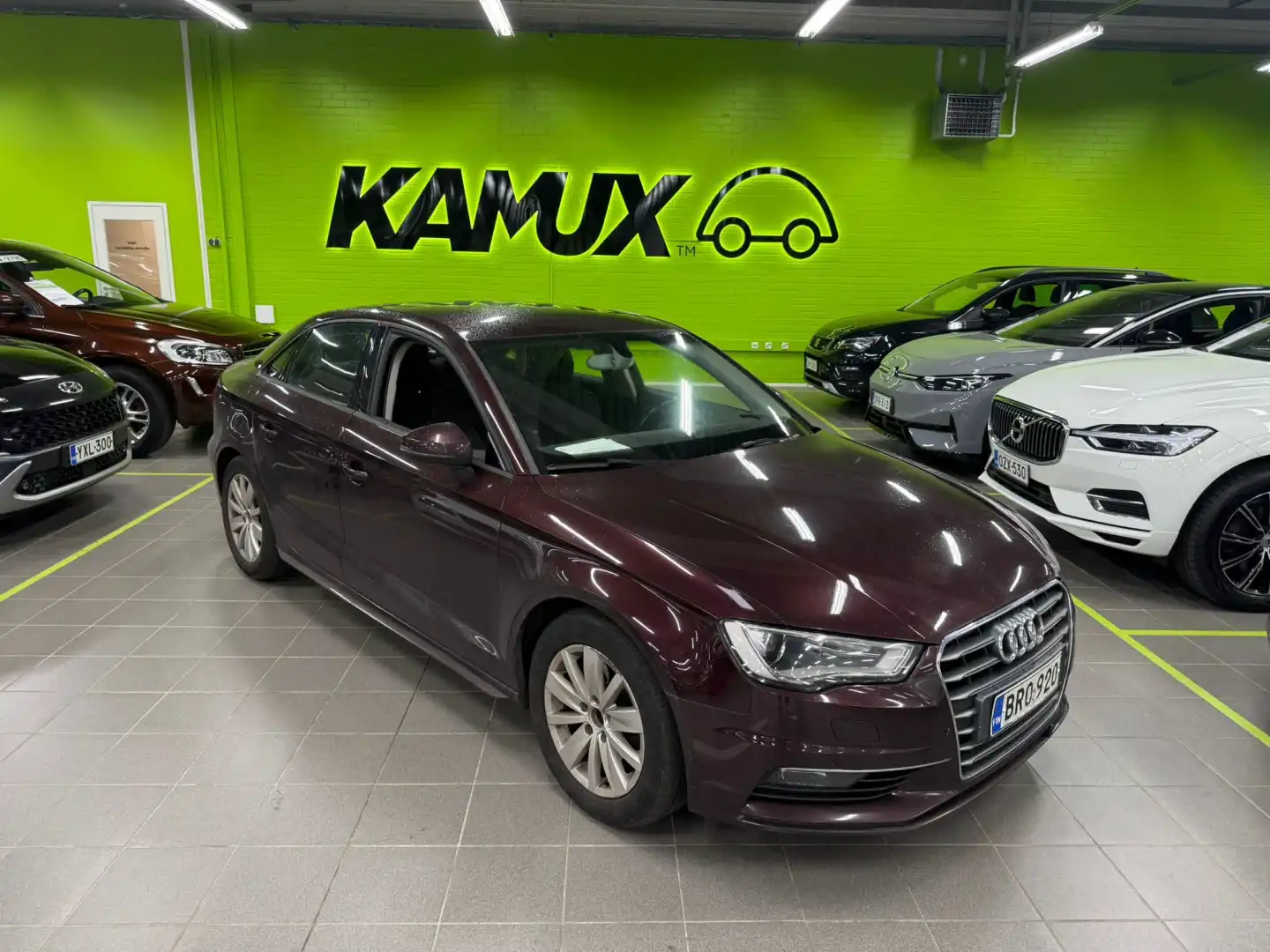 car-image