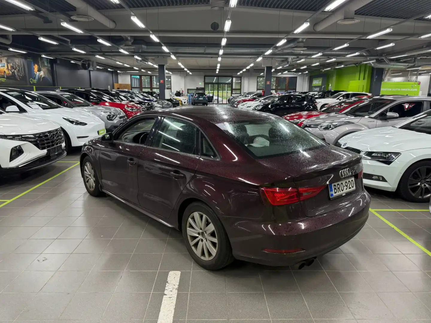 car-image