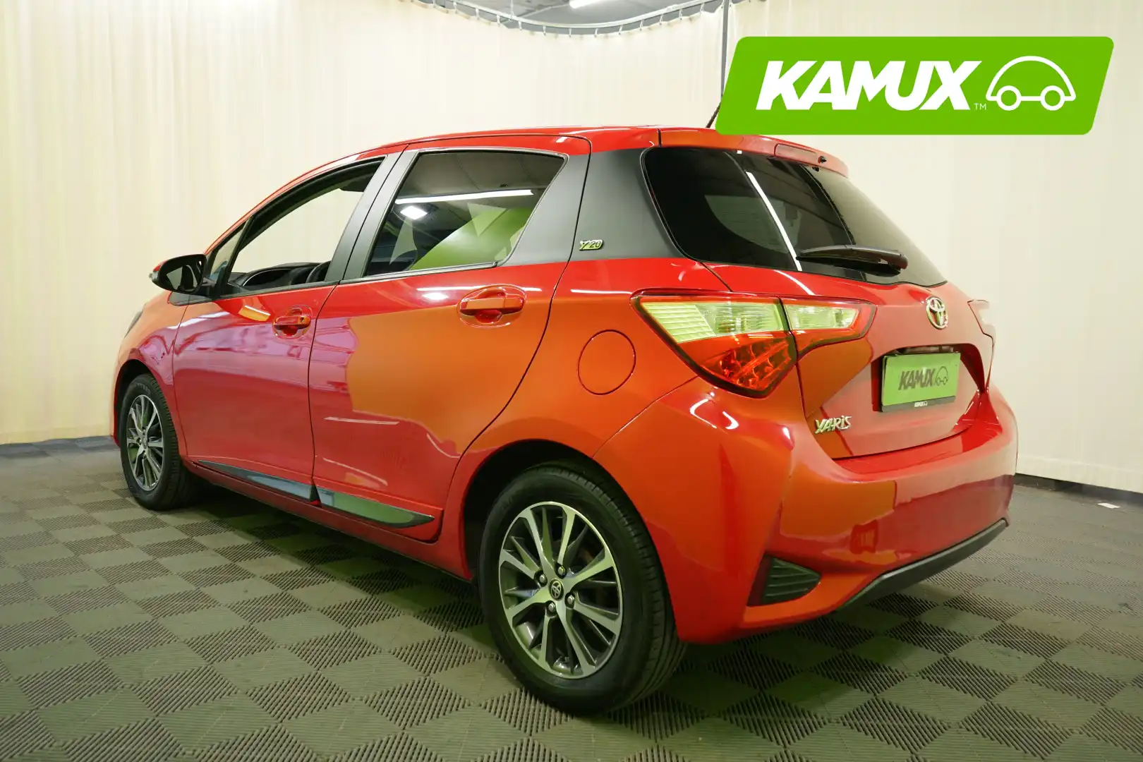 car-image