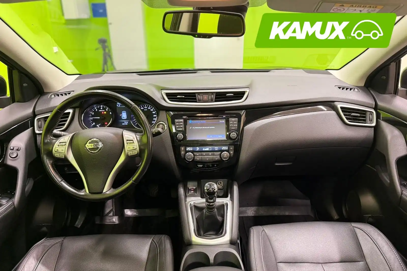 car-image