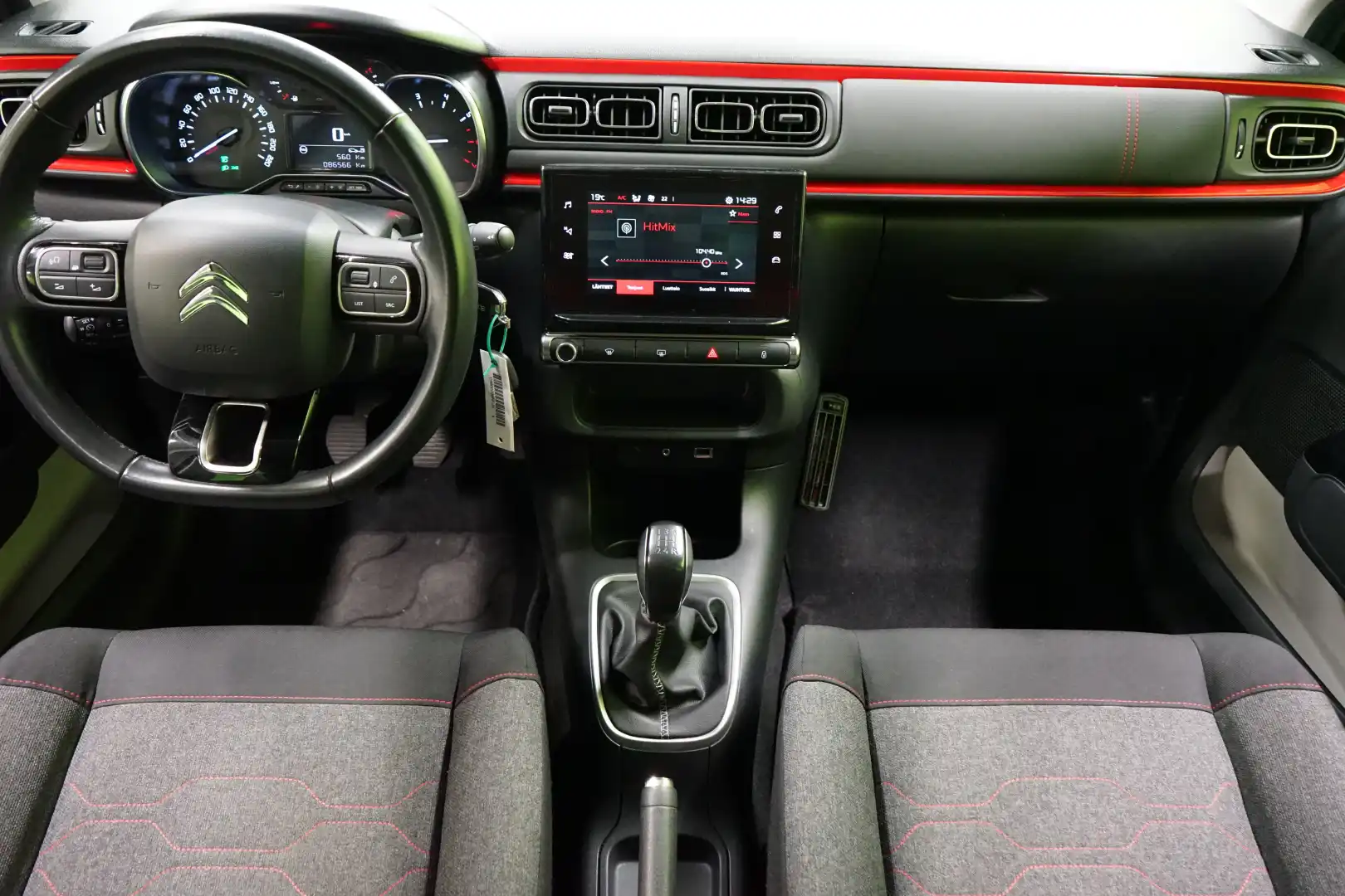 car-image
