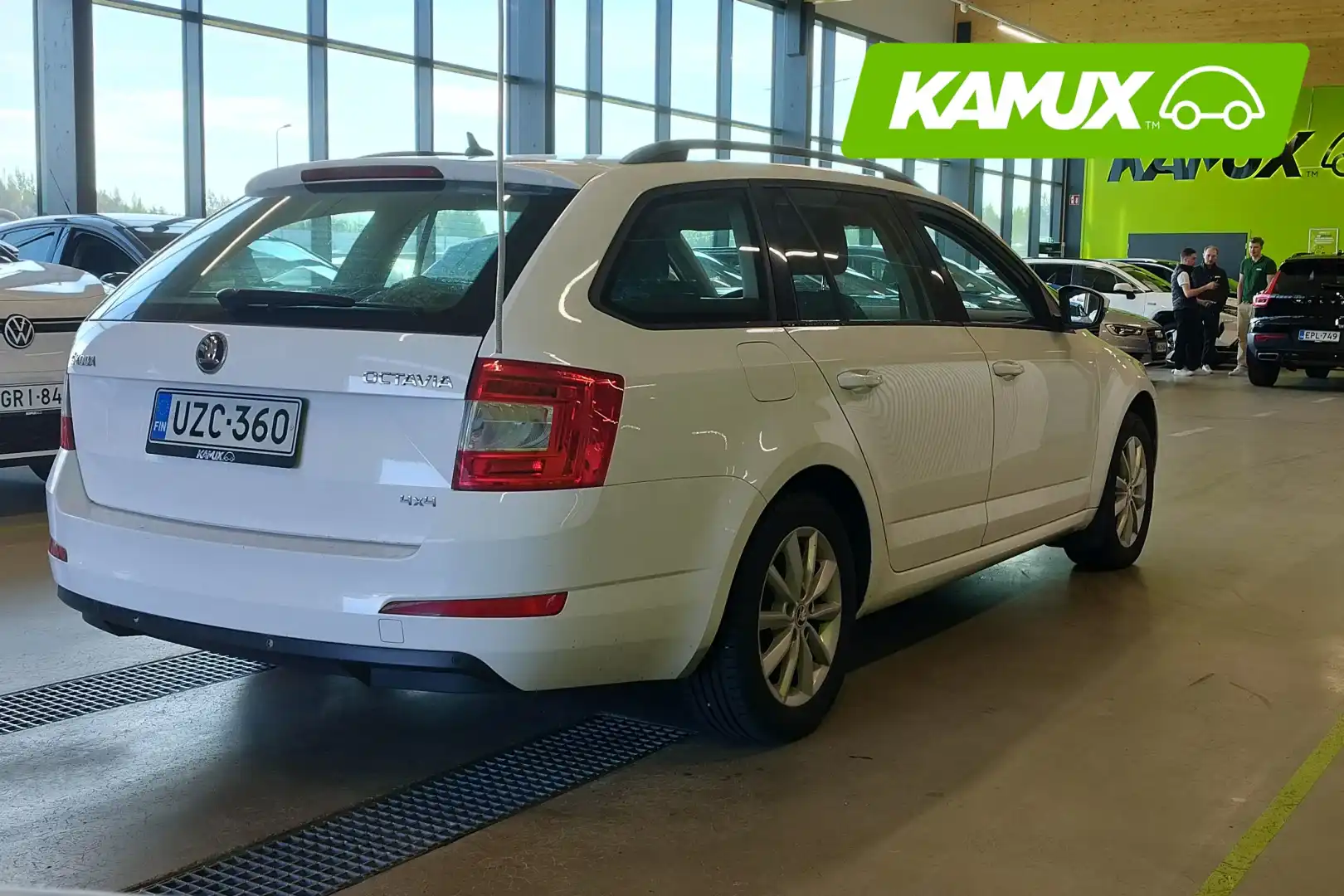 car-image