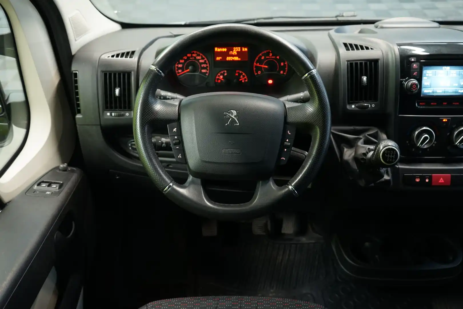 car-image