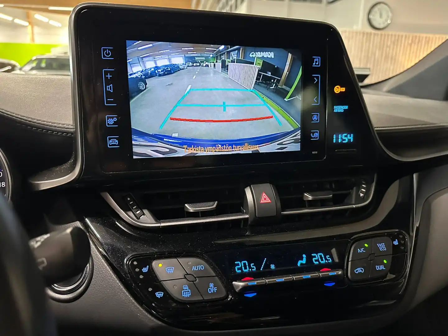 car-image