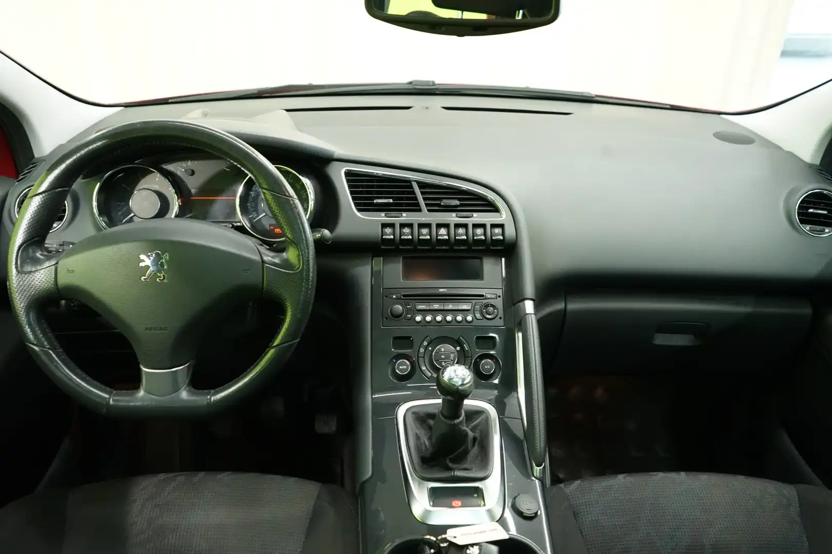 car-image