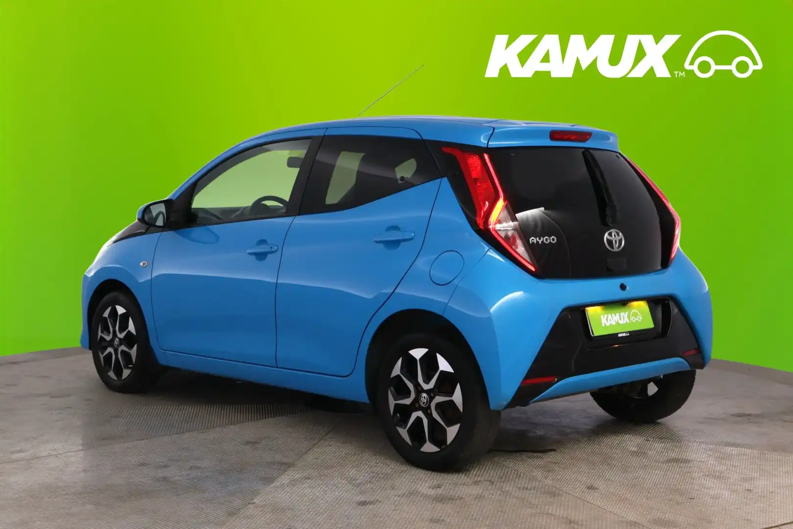 car-image