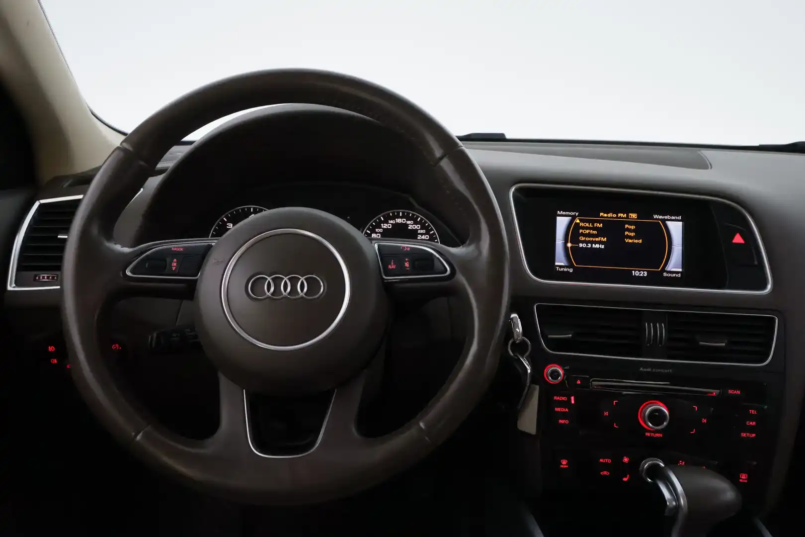 car-image