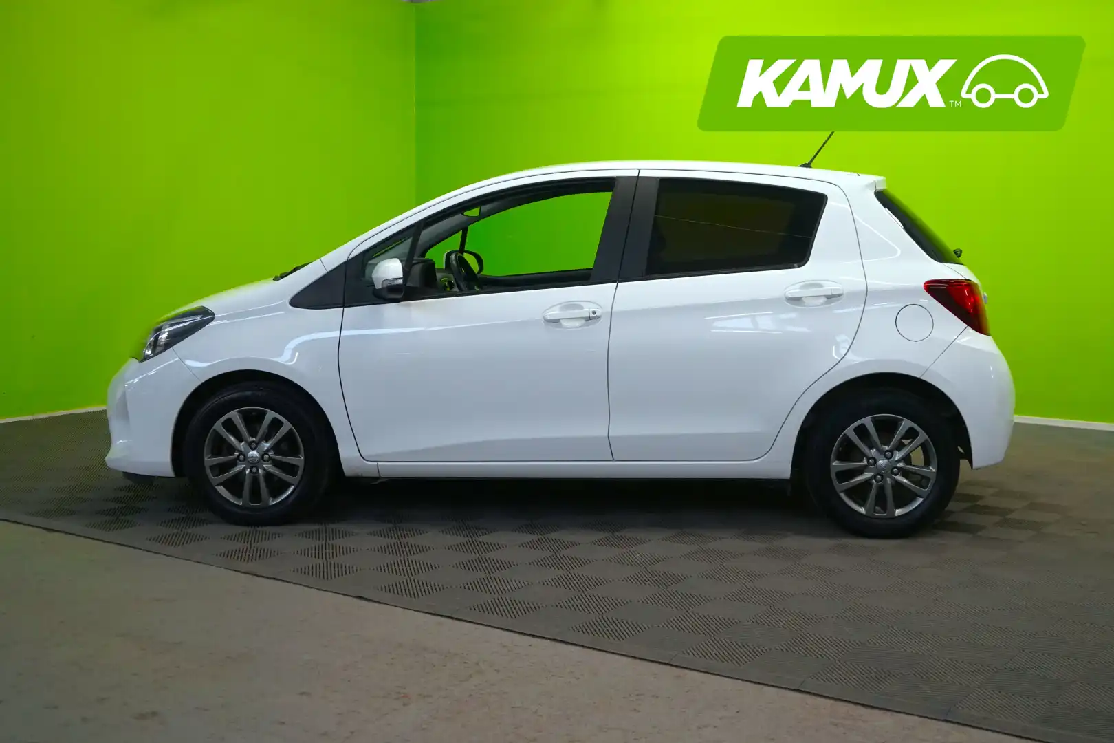 car-image