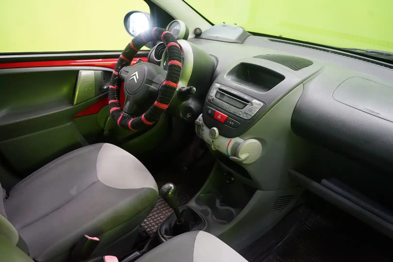 car-image