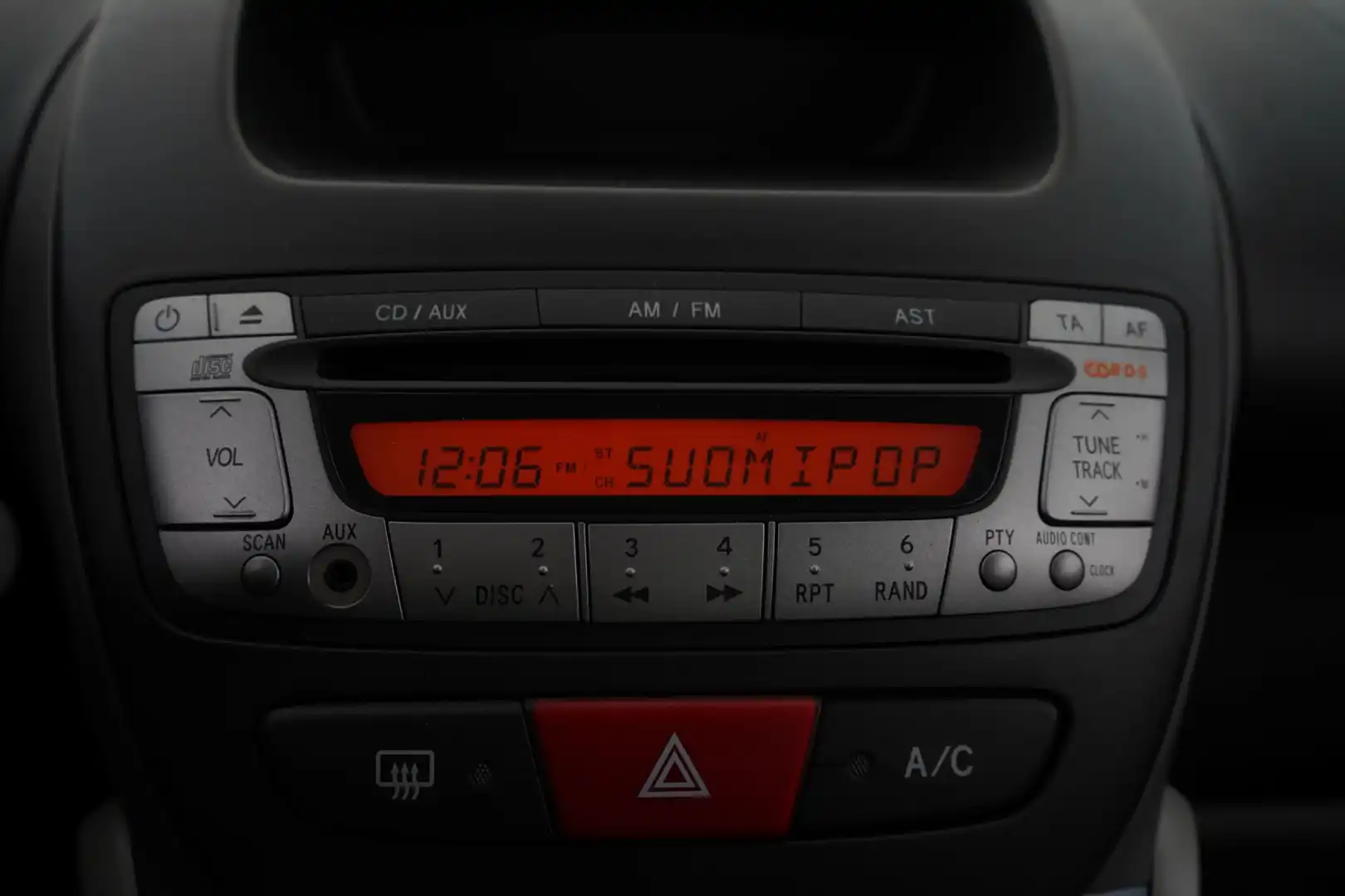 car-image