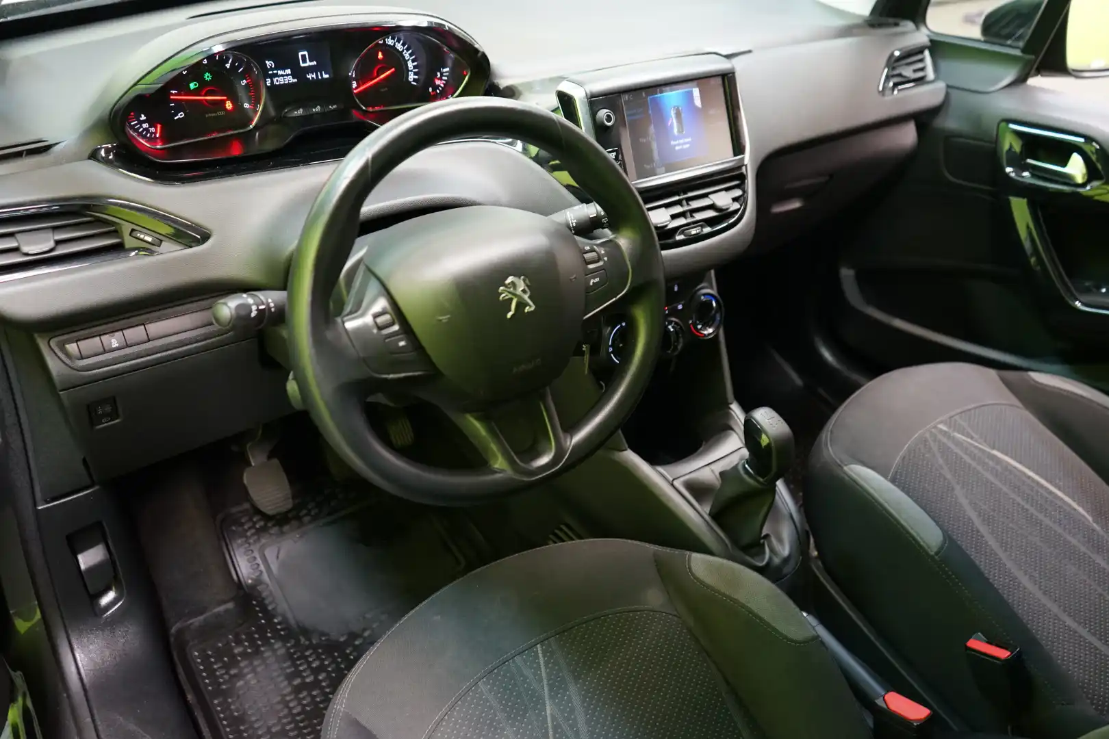 car-image