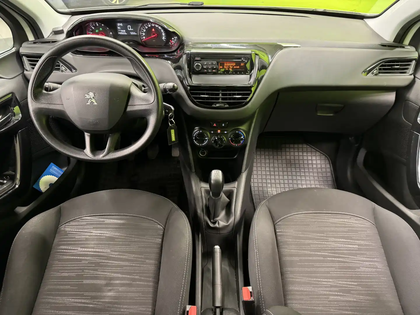 car-image