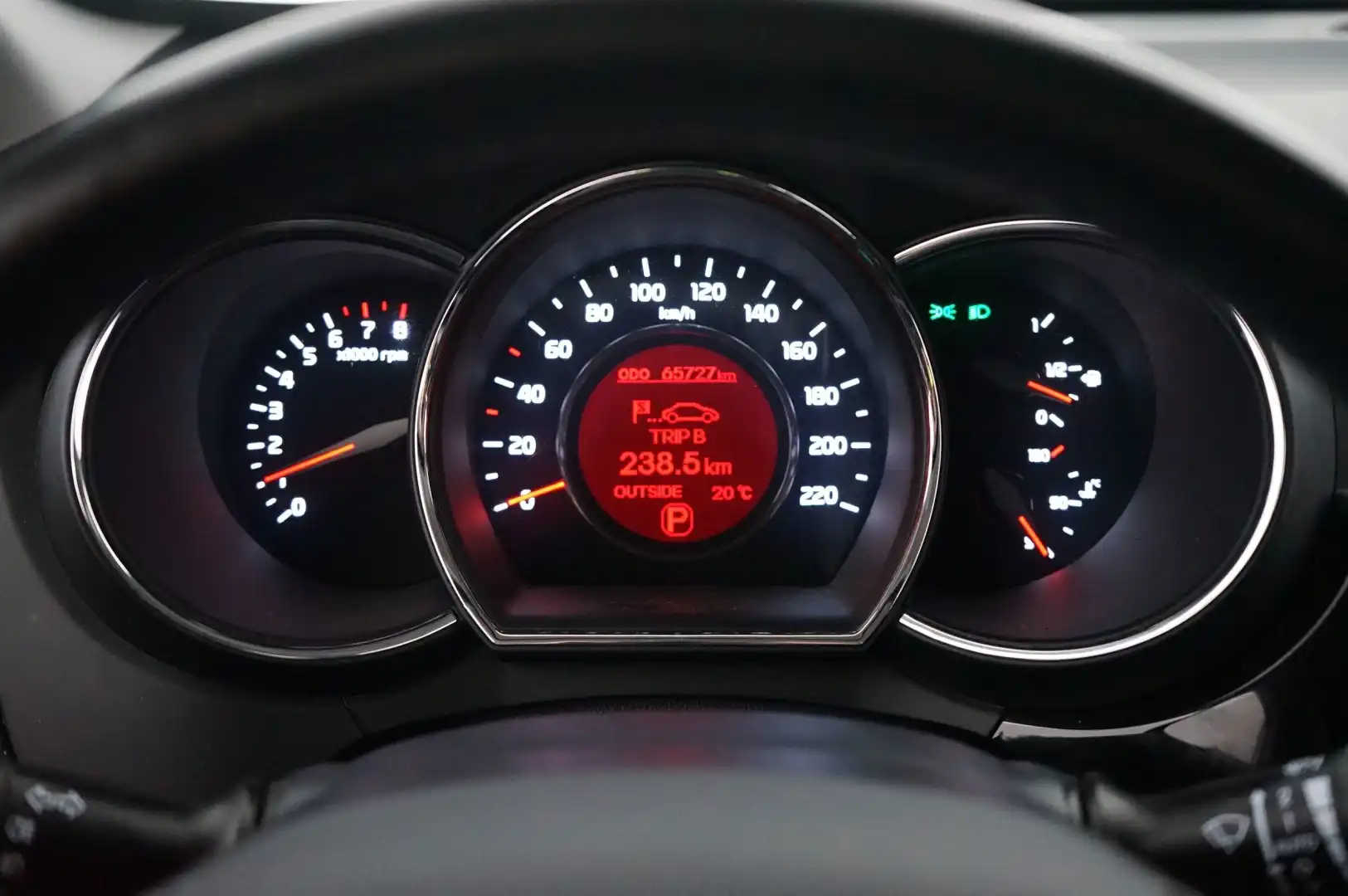 car-image