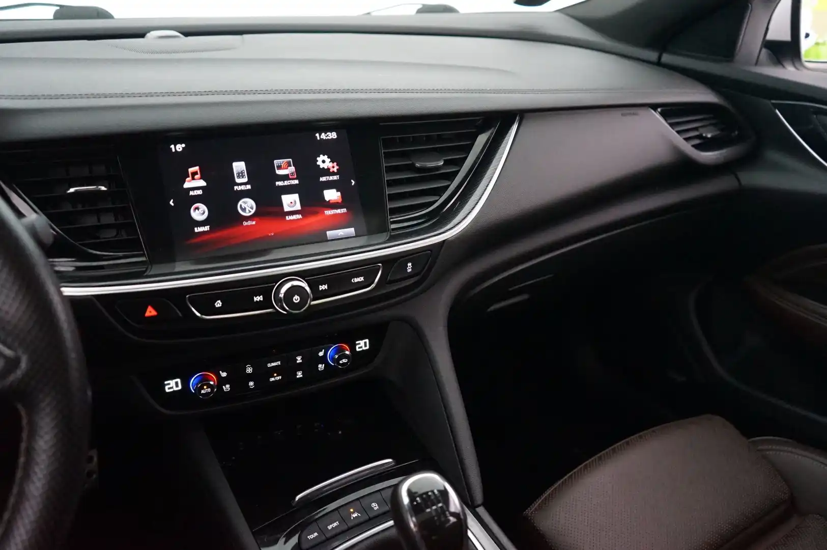 car-image
