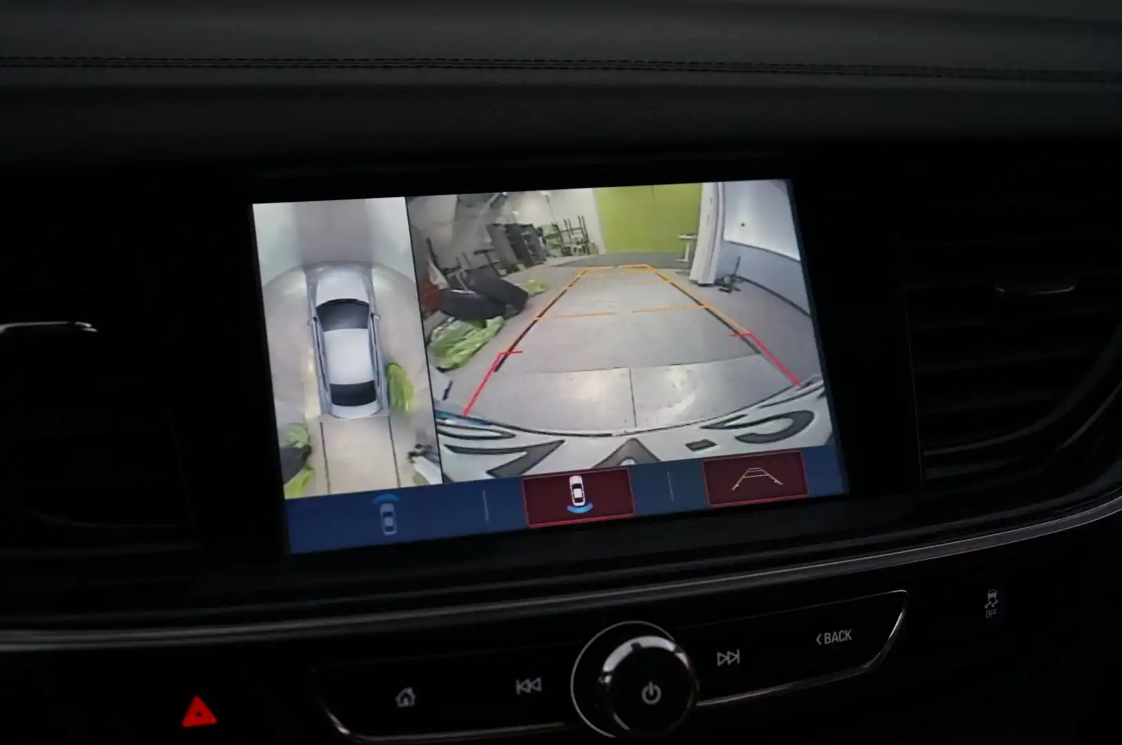 car-image