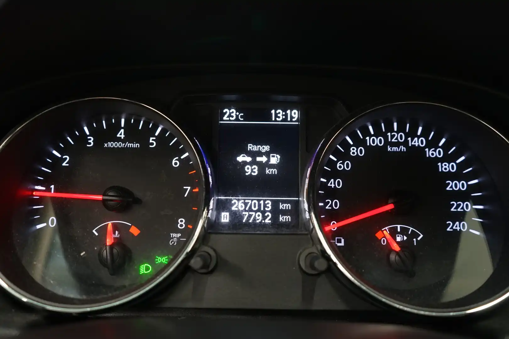 car-image