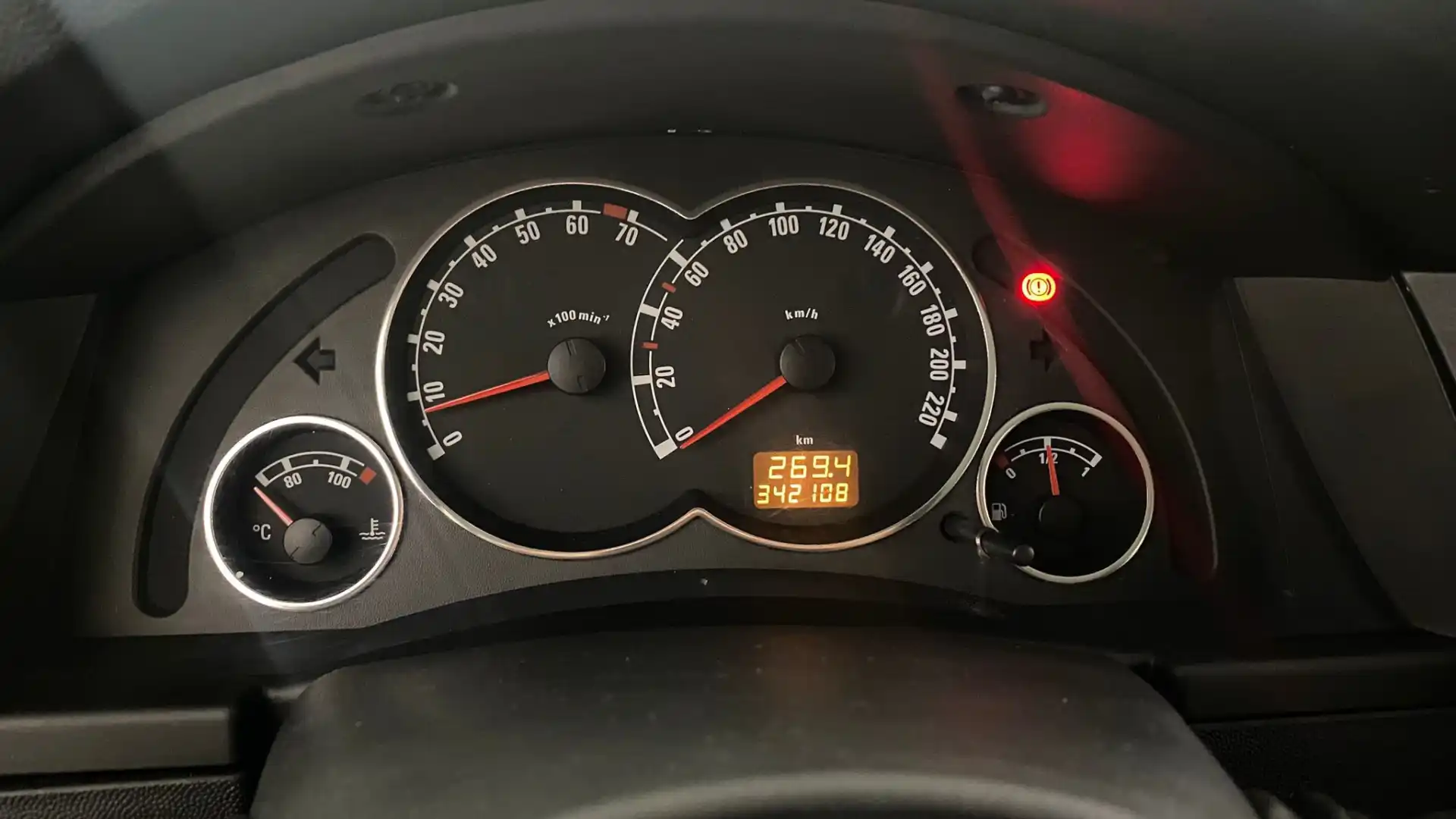 car-image