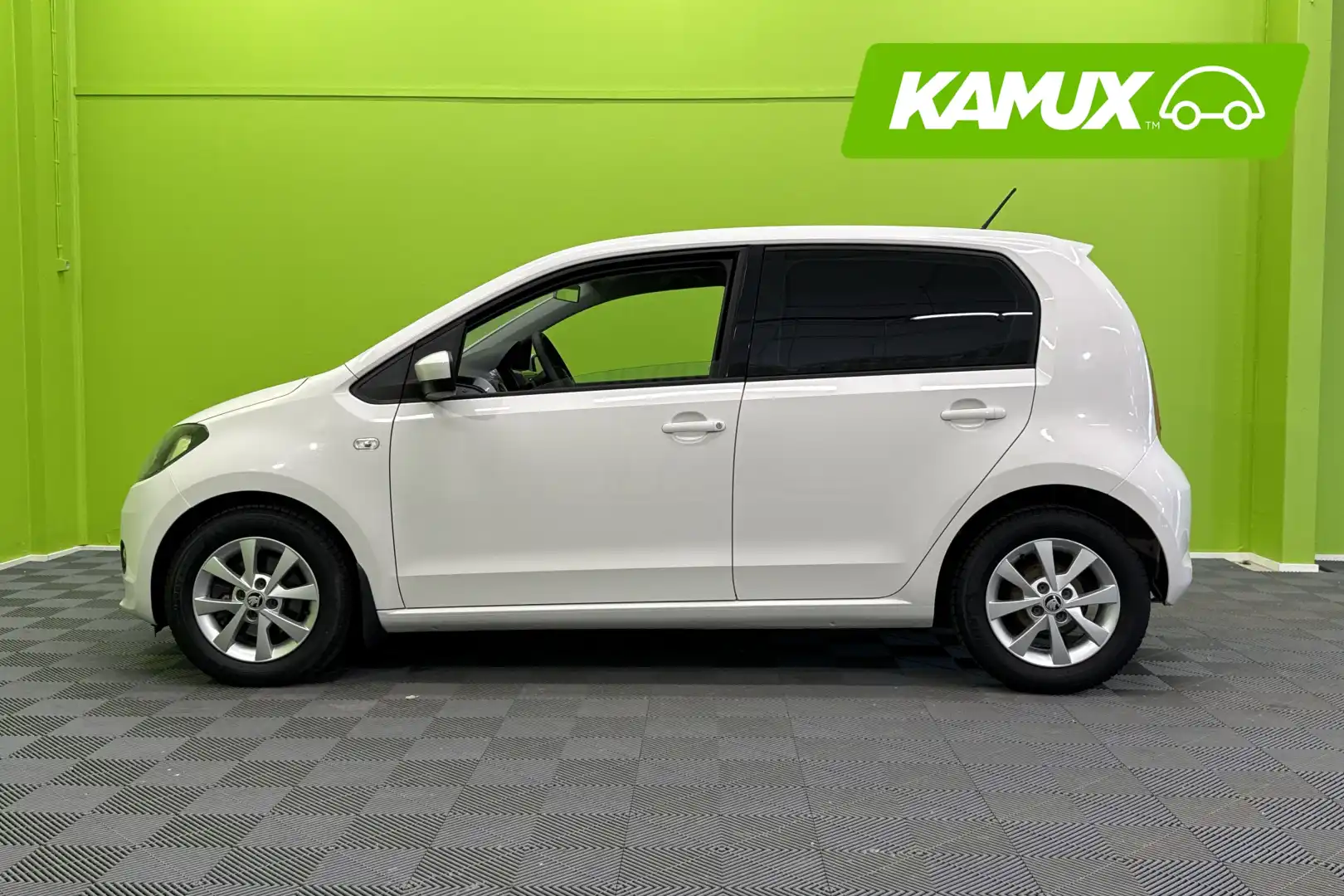 car-image