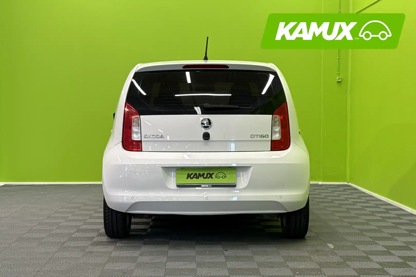 car-image