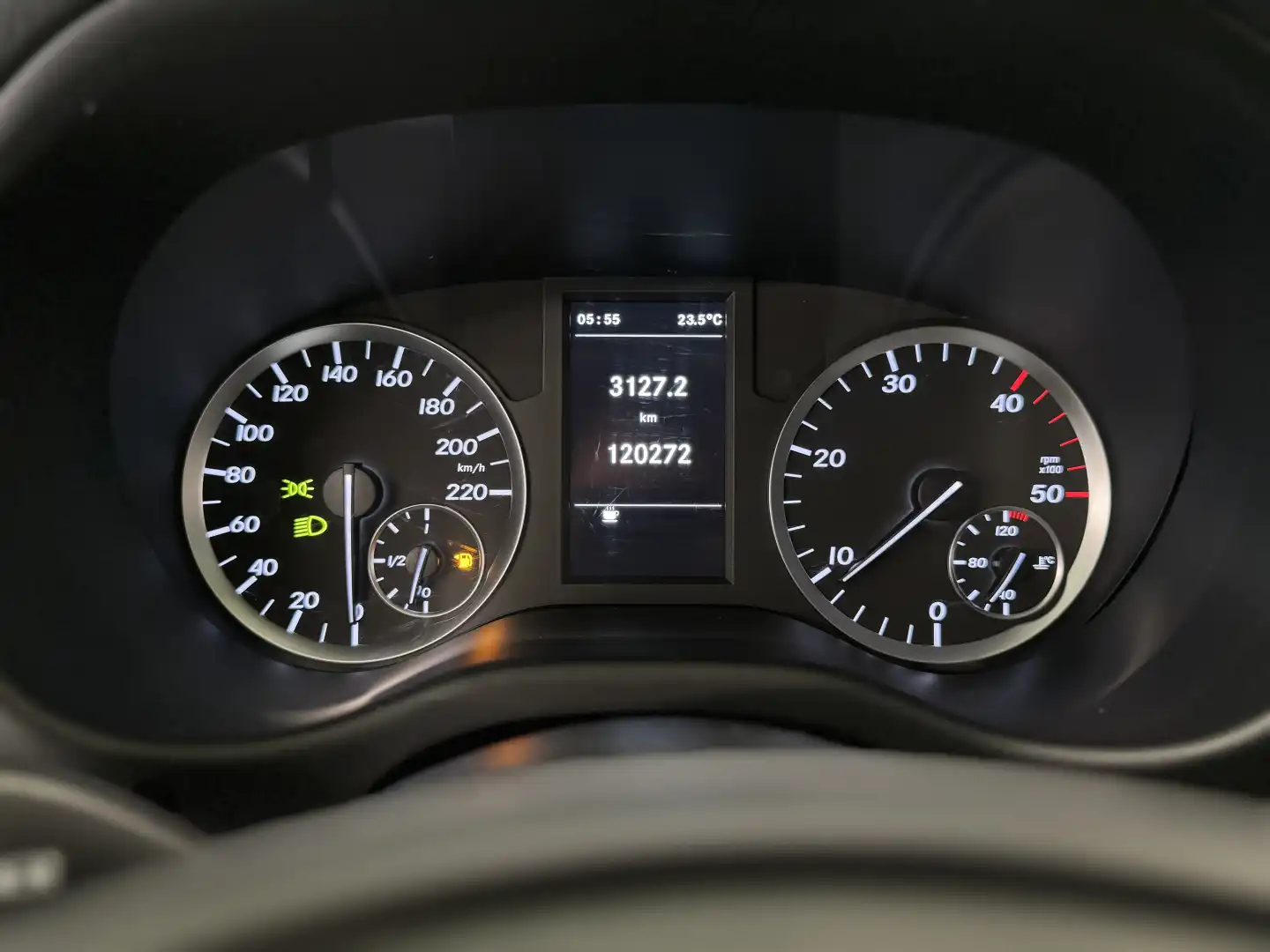 car-image