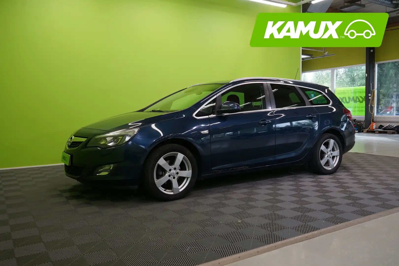 car-image