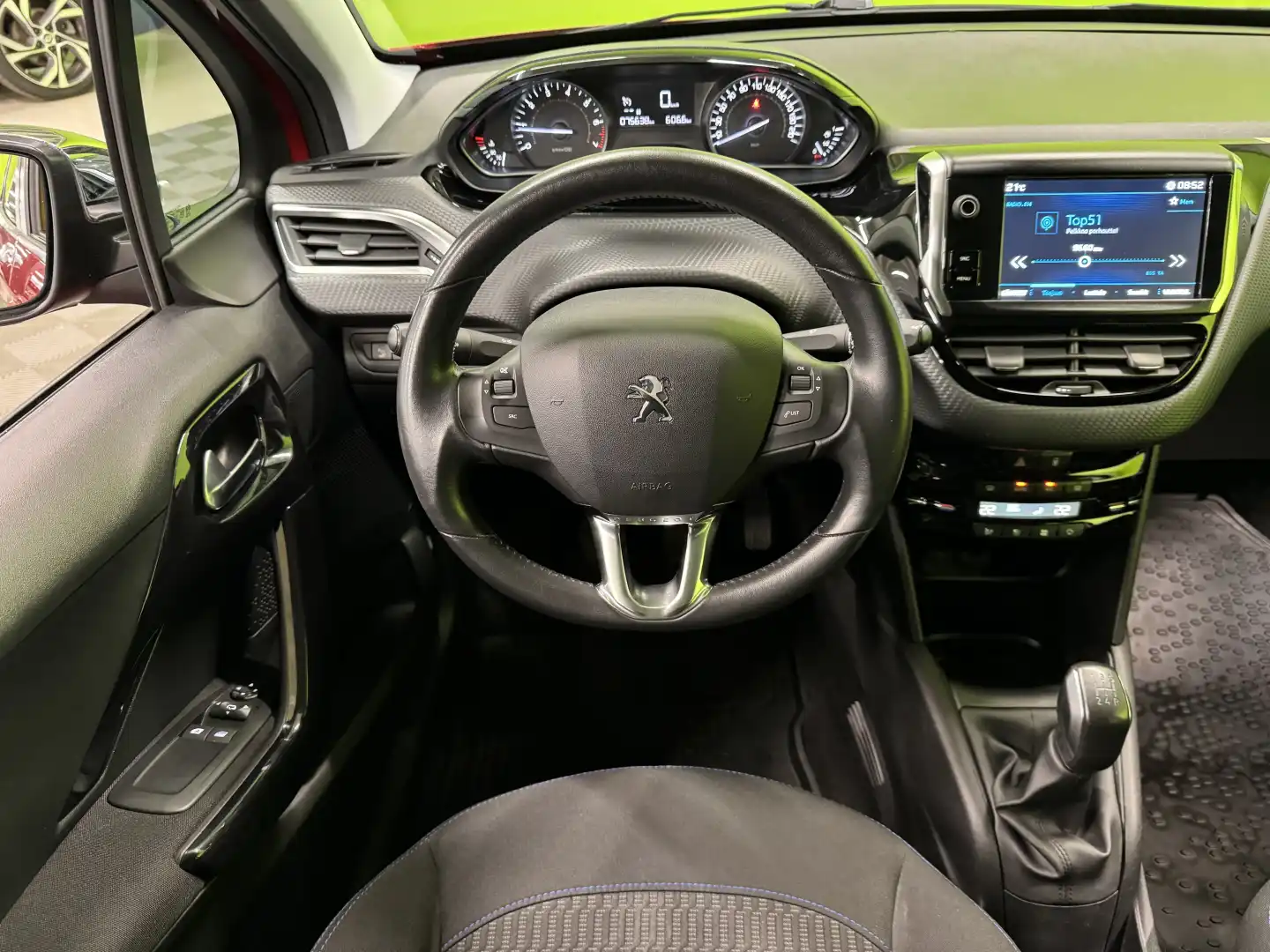 car-image