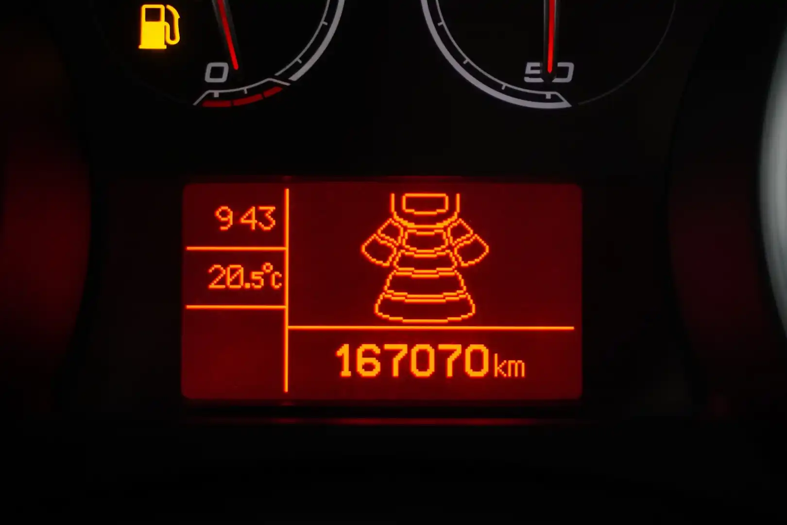car-image